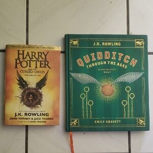 Like new "Harry Potter and the cursed child" and "Quidditch" book bundle